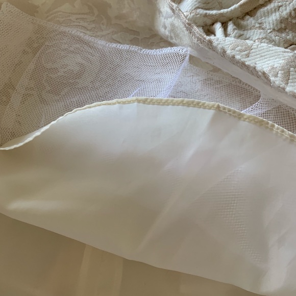 Girls Special occasion dress size 3T - Picture 6 of 8